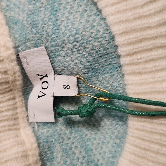 NWT Voy Blue Floral Sweater - S - Picture 4 of 7